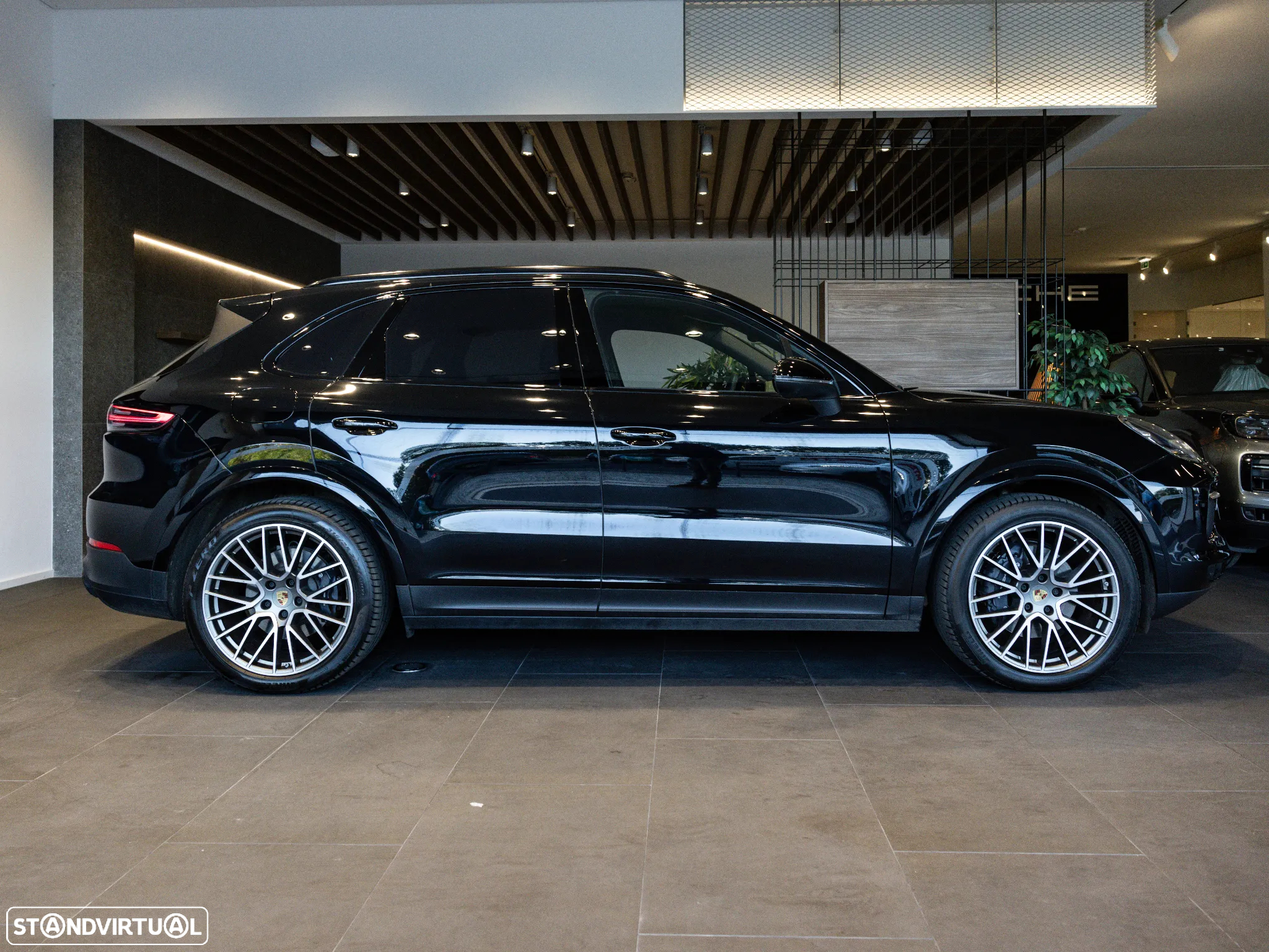Porsche Cayenne E-Hybrid Platinum Edition - 2
