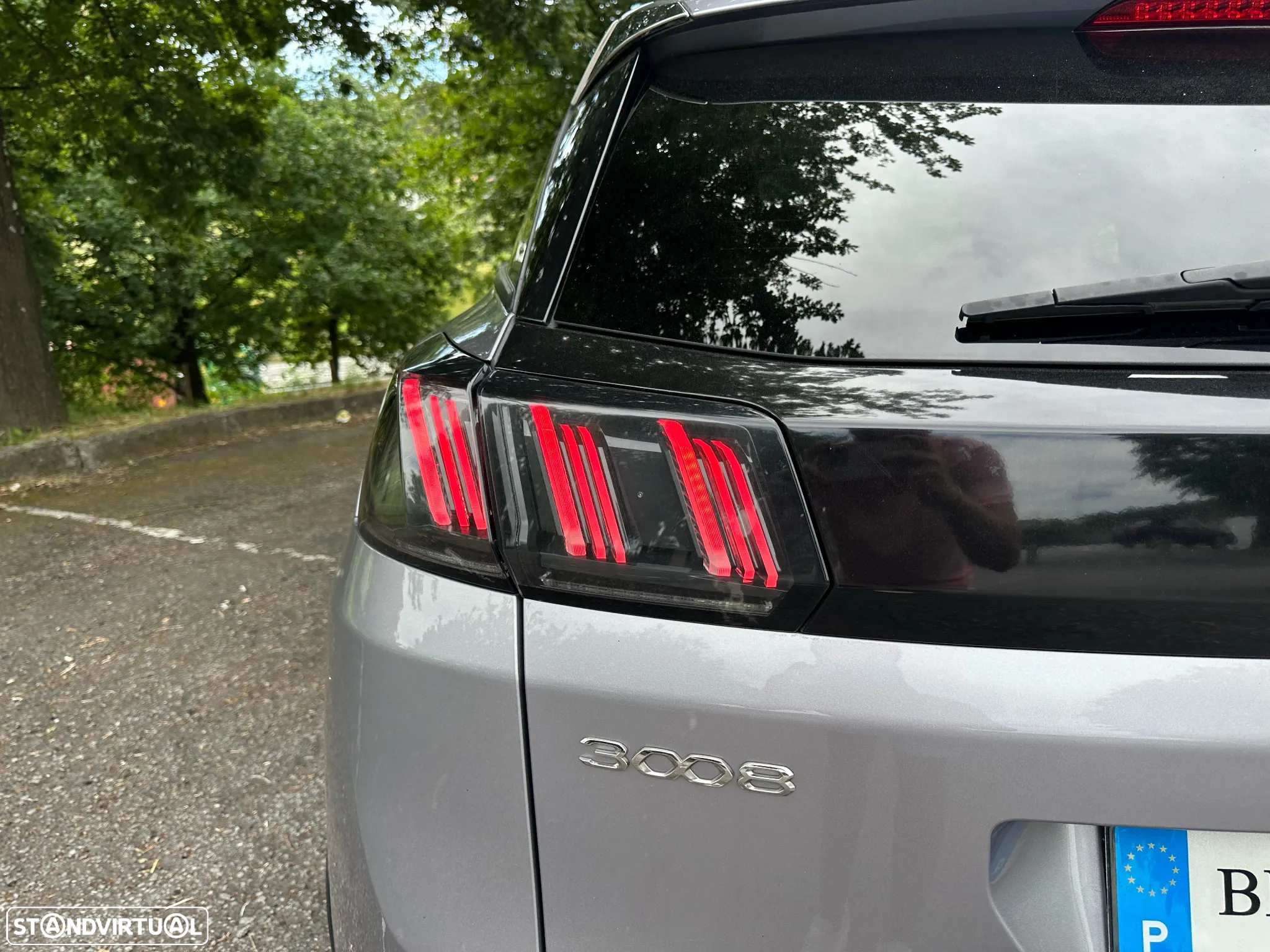 Peugeot 3008 1.6 Hybrid4 Allure Pack e-EAT8 - 16