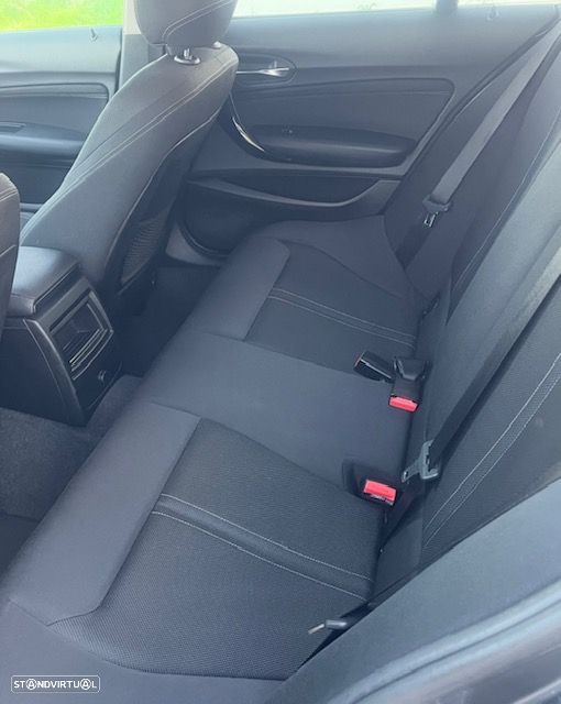 BMW 116 d Line Sport Shadow - 27