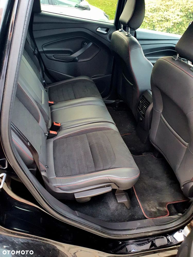 Ford Kuga - 10