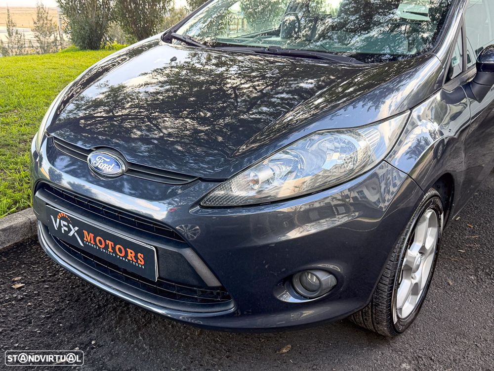 Ford Fiesta 1.25 Techno - 18