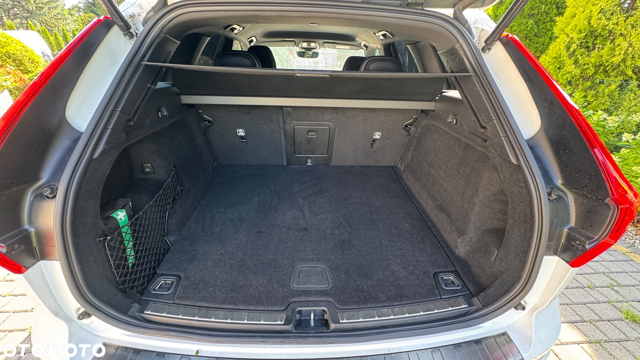Volvo XC 60 B4 D Geartronic RDesign - 28