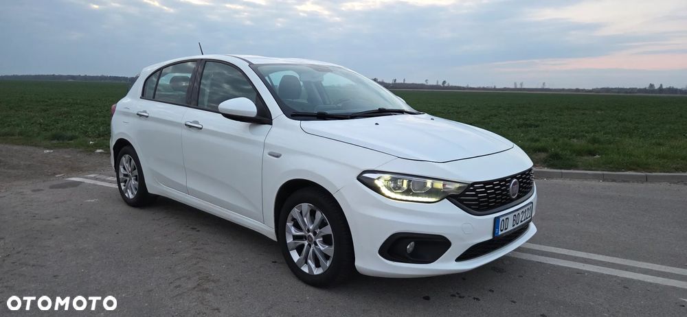 Fiat Tipo 1.4 T-Jet 16v Lounge - 1