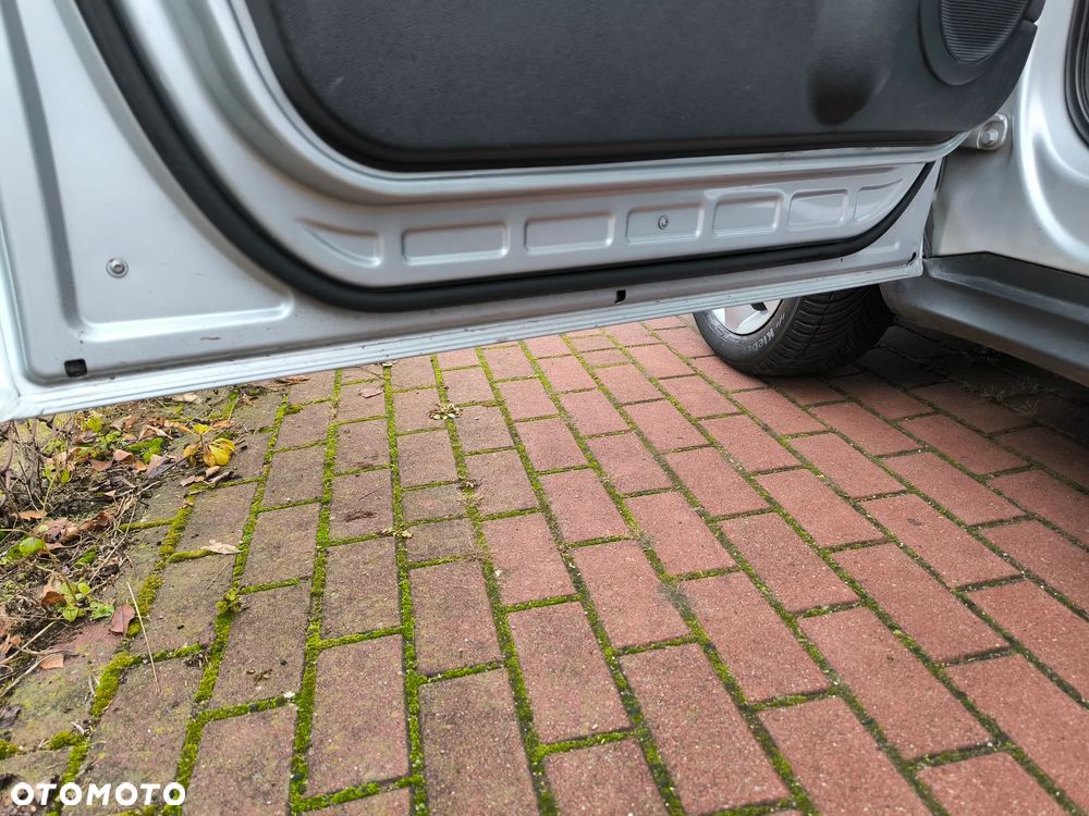 Mercedes-Benz Klasa A 160 BlueEFFICIENCY - 27