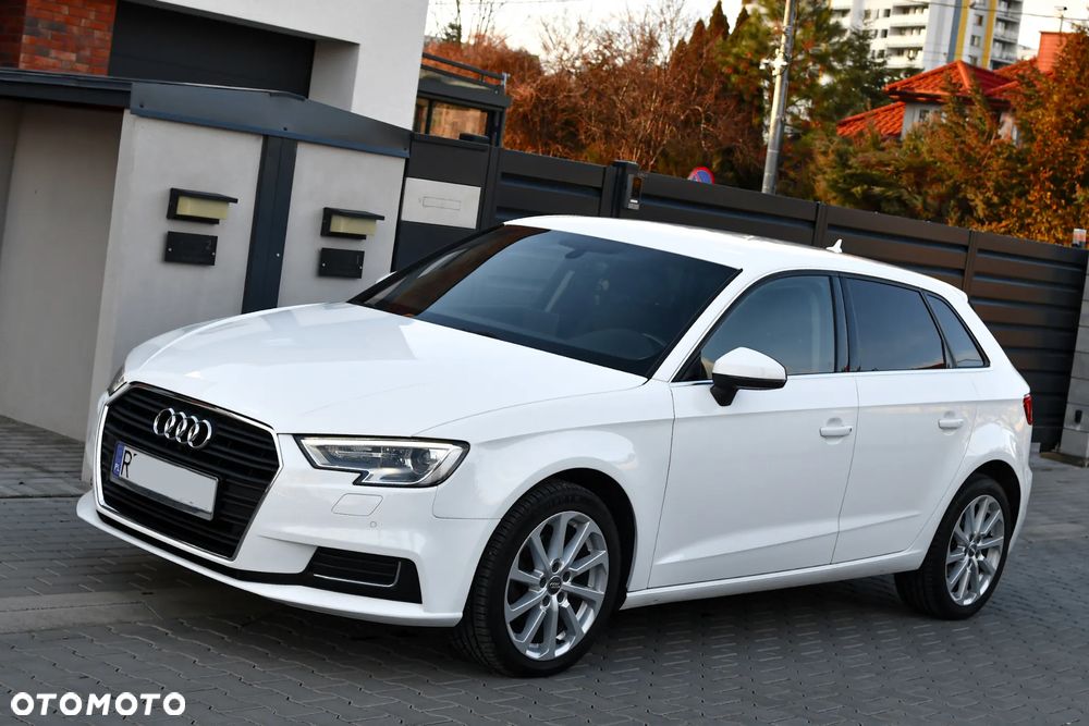 Audi A3 Sportback 1.6 TDI Sport S tronic - 3