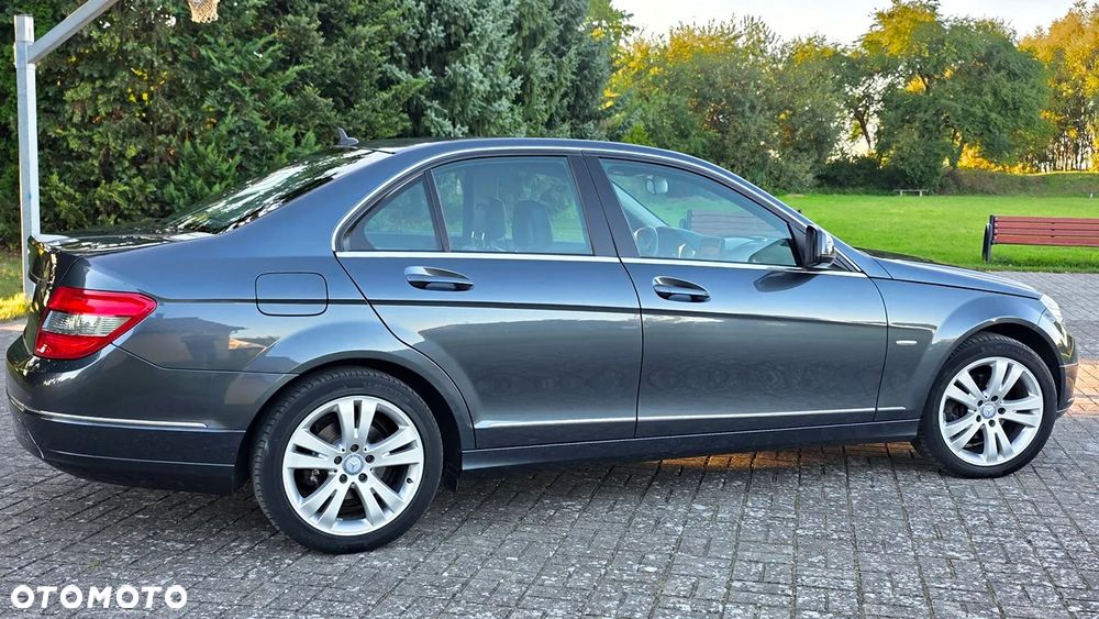 Mercedes-Benz Klasa C 200 CDI DPF Automatik Avantgarde - 12