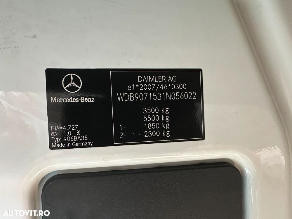 Mercedes-Benz SPRINTER - 12