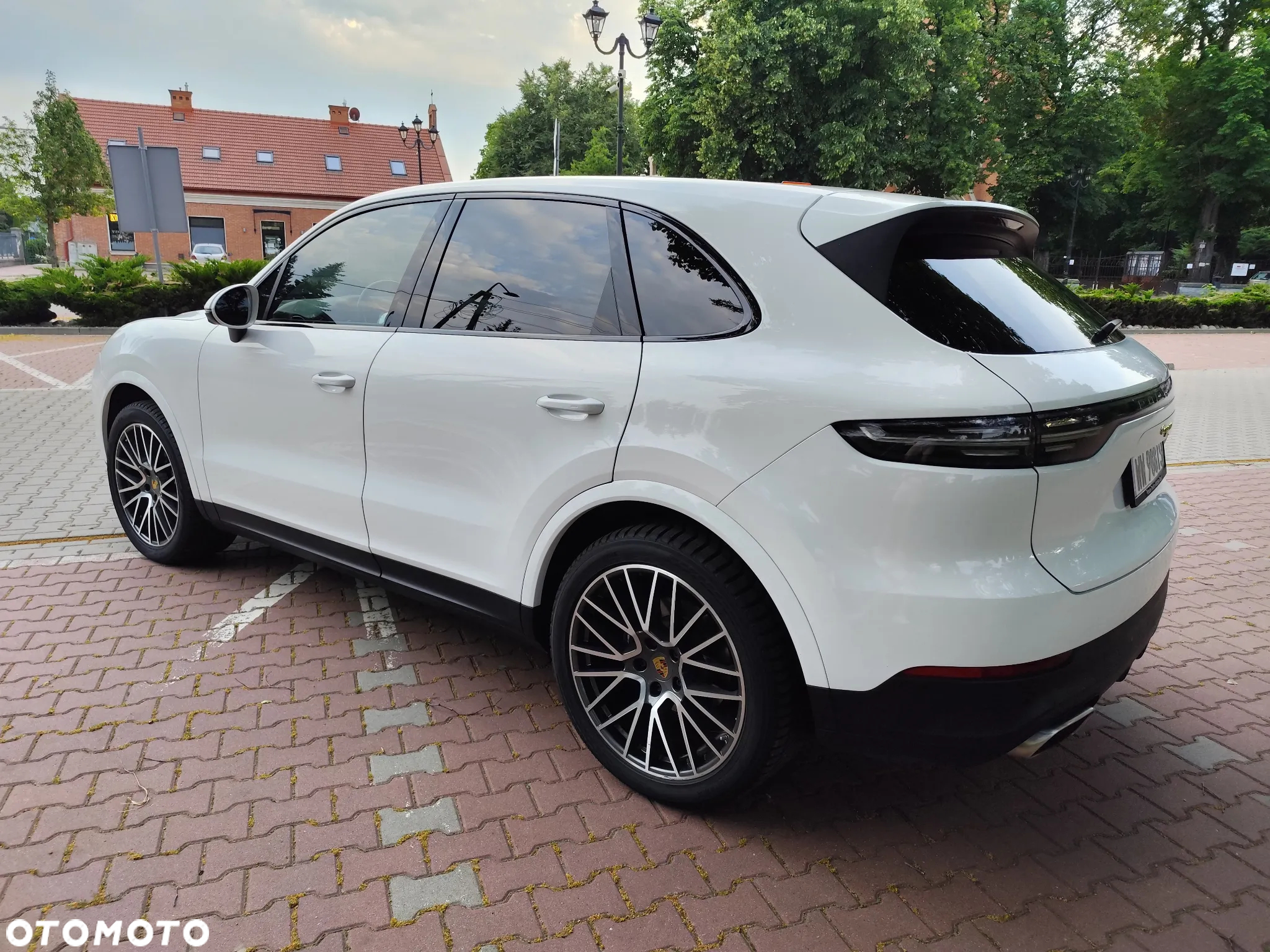 Porsche Cayenne Platinum Edition - 3