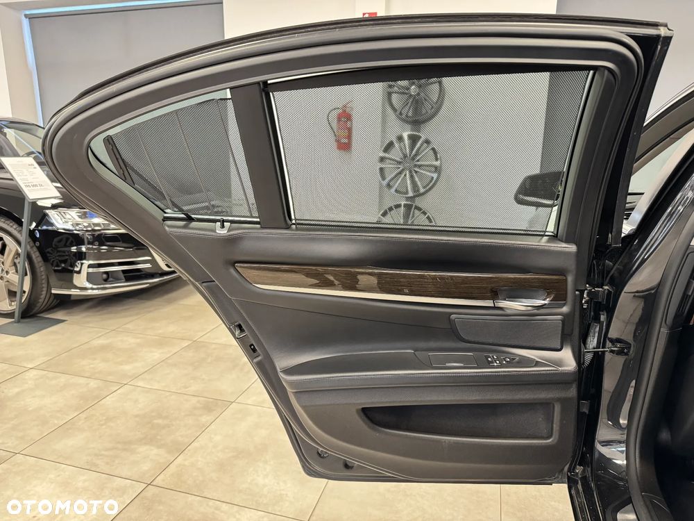 BMW Seria 7 - 9