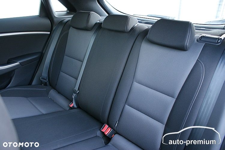 Hyundai i30 1.6 CRDi Fifa World Cup Edition - 25