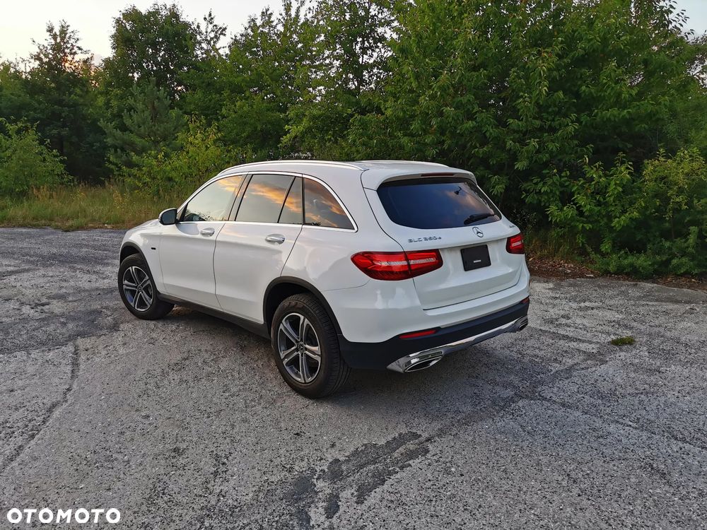 Mercedes-Benz GLC - 4