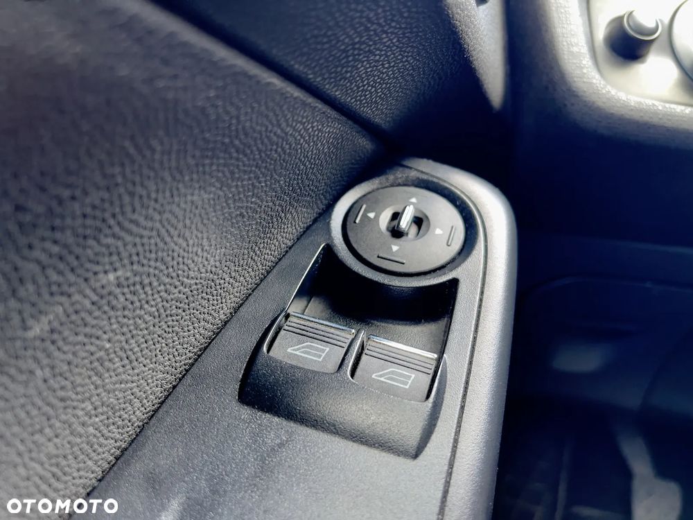Ford Fiesta - 19