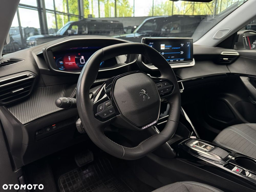 Peugeot 2008 - 10