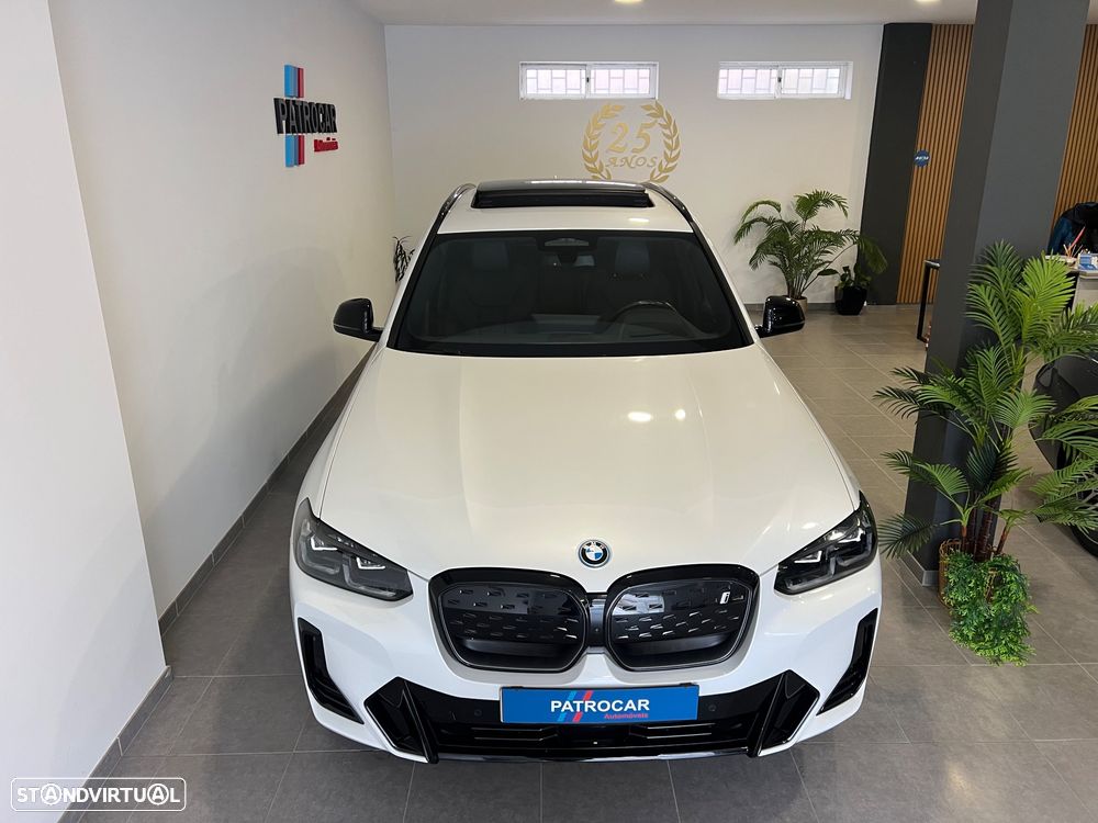 BMW iX3 M Sport Impressive - 4