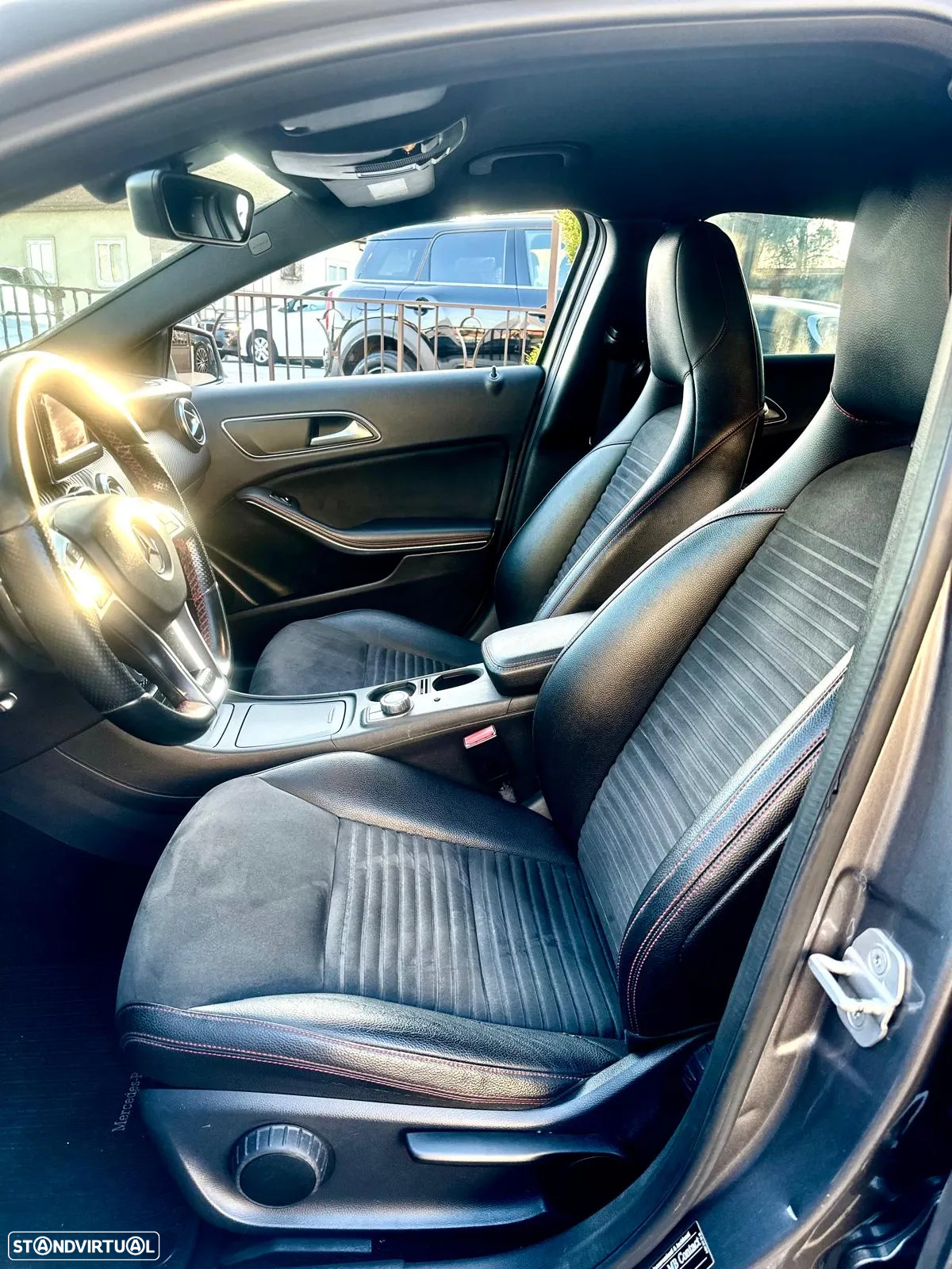 Mercedes-Benz A 180 d AMG Line - 10