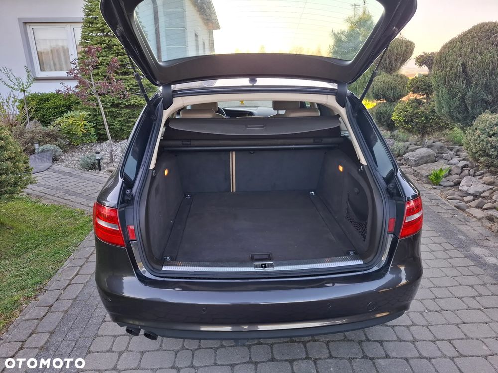Audi A4 Avant - 8