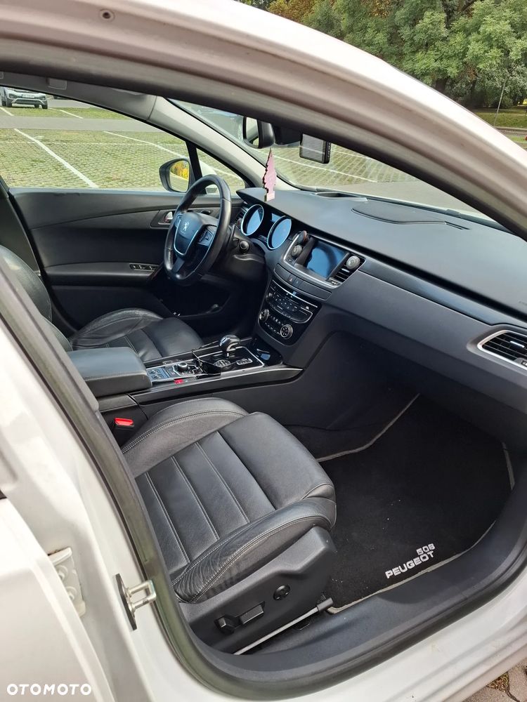 Peugeot 508 RXH 2.0 HDi HYbrid4 - 11