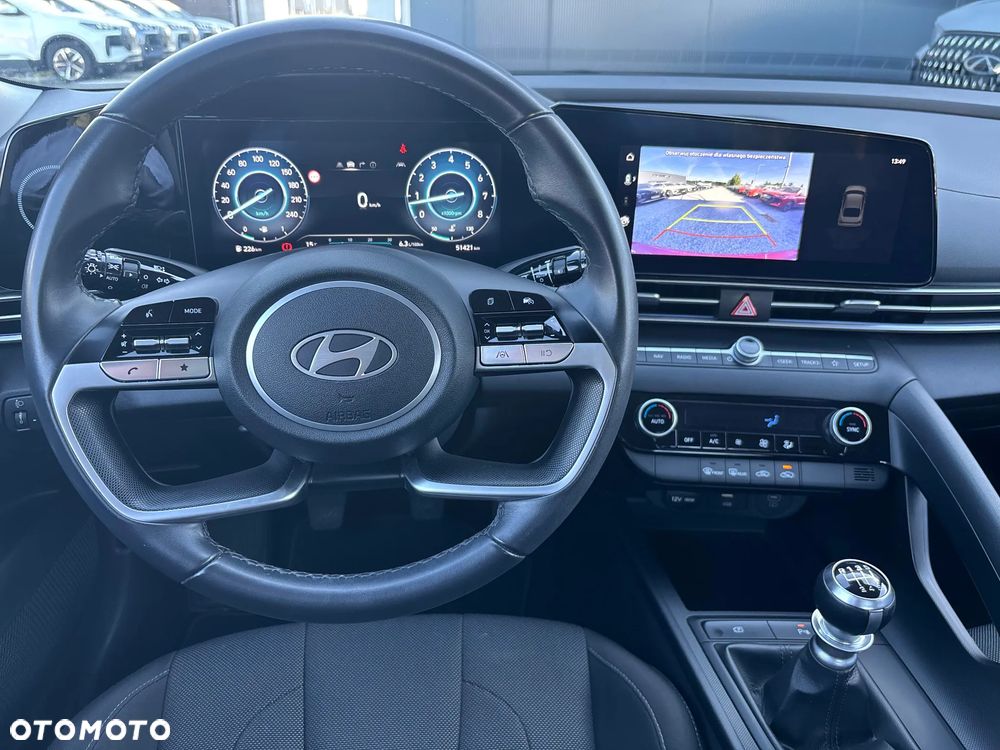 Hyundai Elantra 1.6 Modern - 13