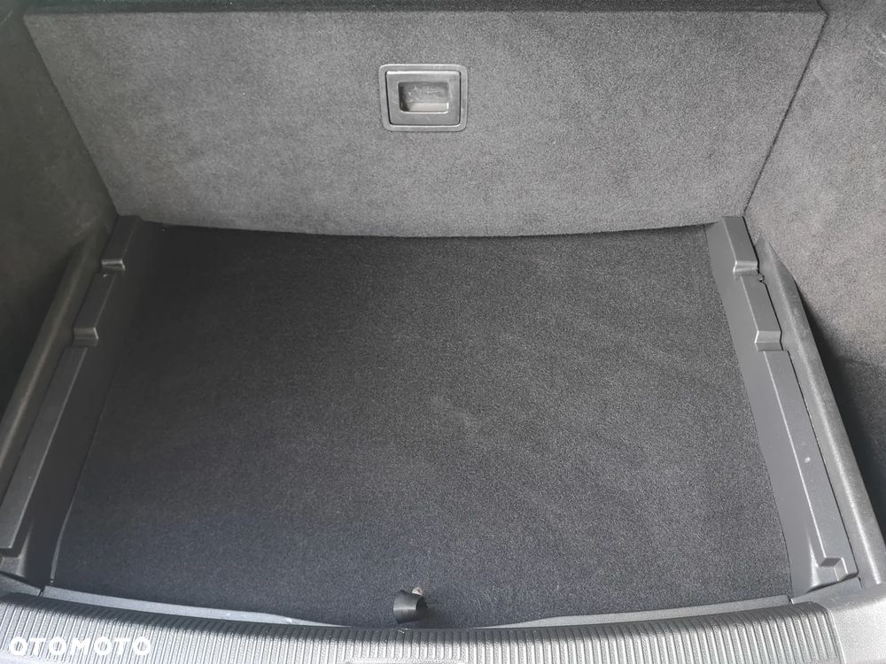 Volkswagen Golf 1.4 TSI Style - 33