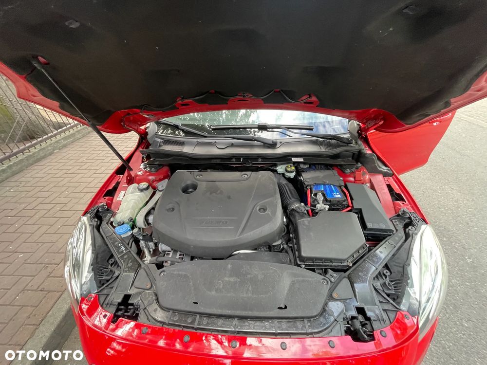 Volvo V40 Cross Country D3 Momentum - 24