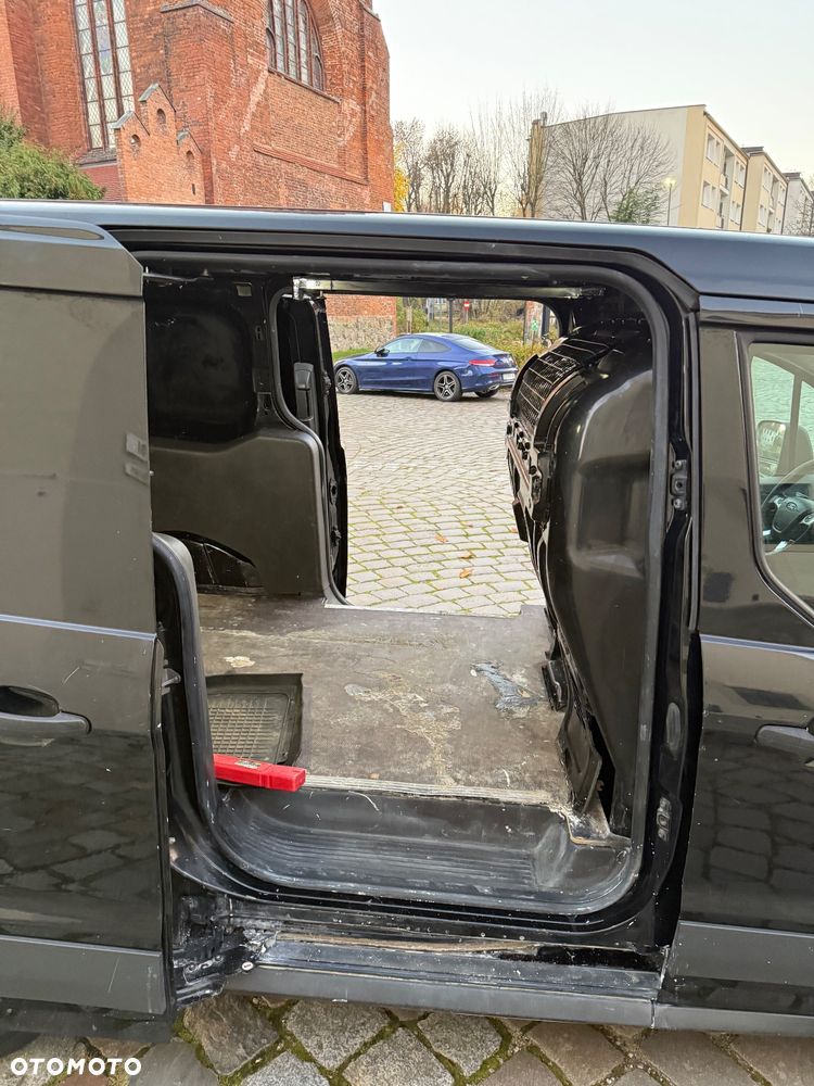 Ford Transit Connect - 12