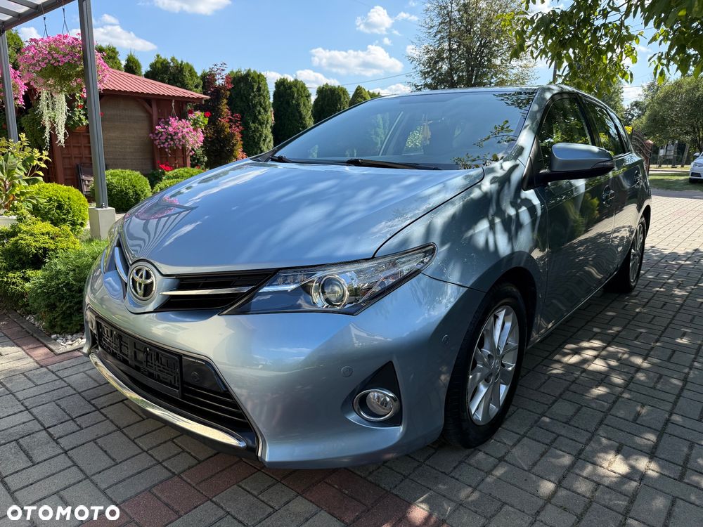 Toyota Auris 1.33 Dual-VVT-i Life Plus - 1