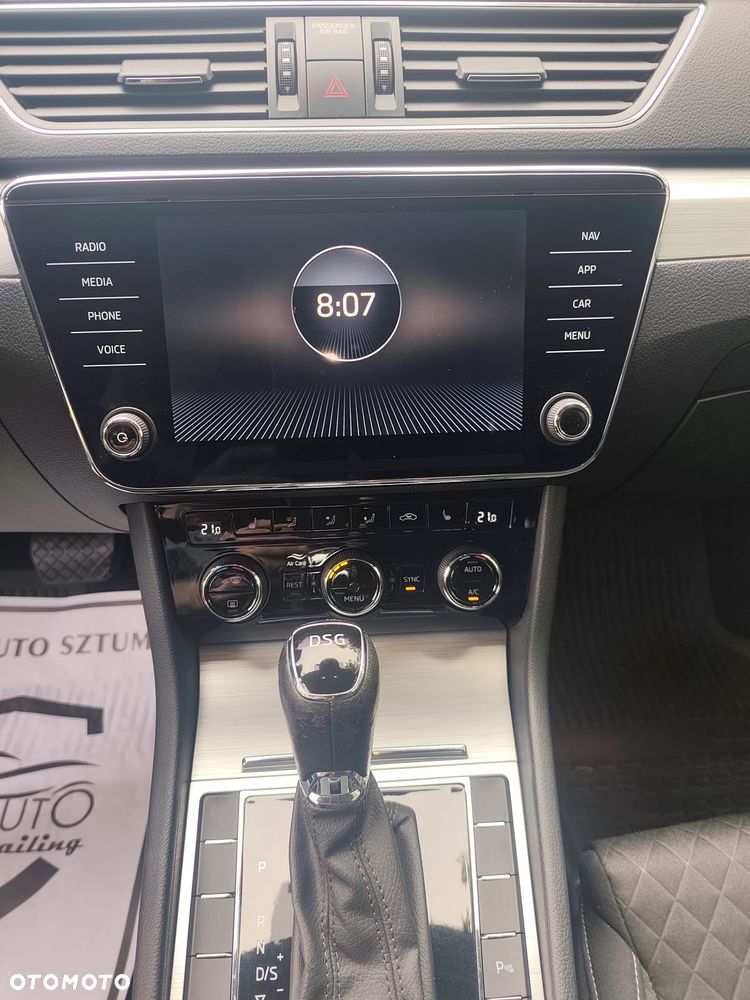 Skoda Superb 1.5 TSI Ambition DSG - 18