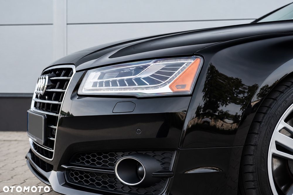 Audi A8 - 7