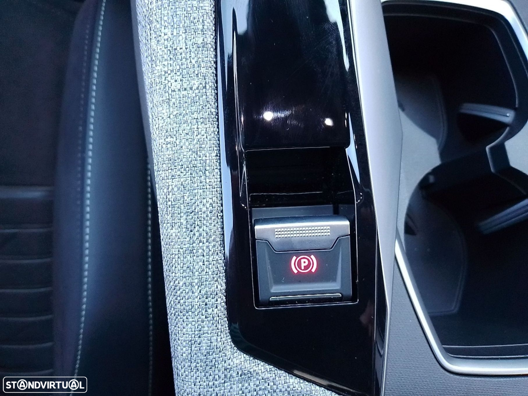 Peugeot E-3008 73 kWh GT - 21
