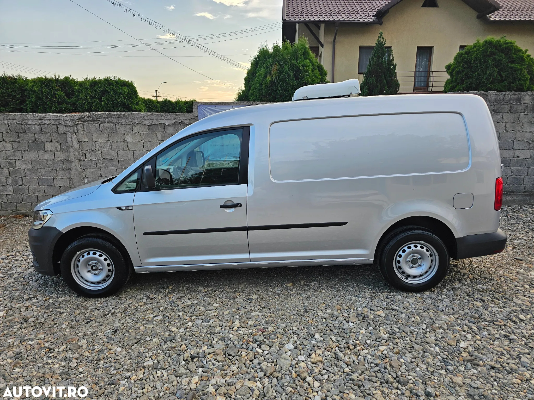 Volkswagen CADDY MAXI FRIGORIFIC IZOTERMA GPL DIN FABRICA - 12