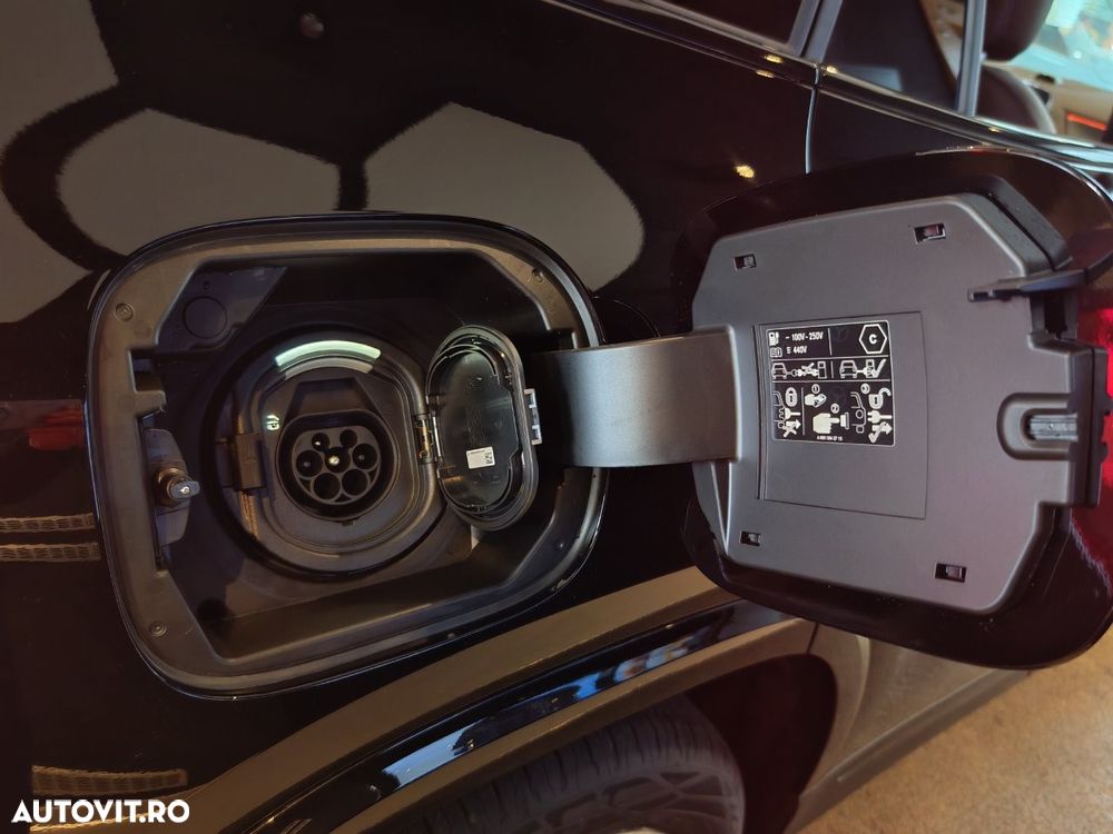 Mercedes-Benz GLA 250 e - 21