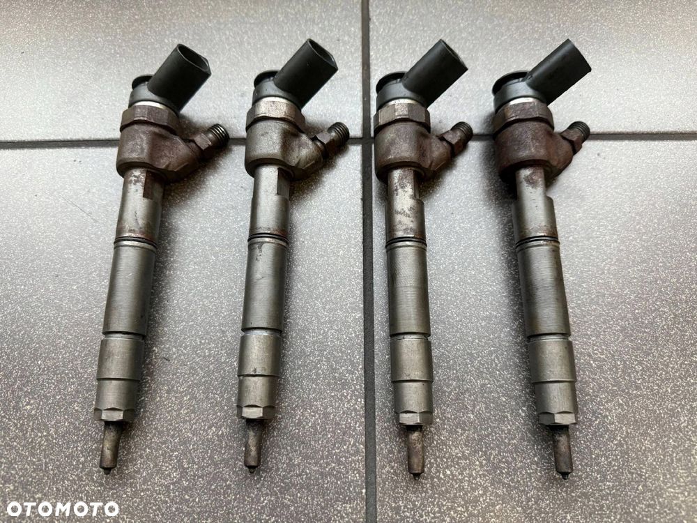 WTRYSKIWACZ 2.0 CDI MERCEDES 0445110167 A6400700787 - 1