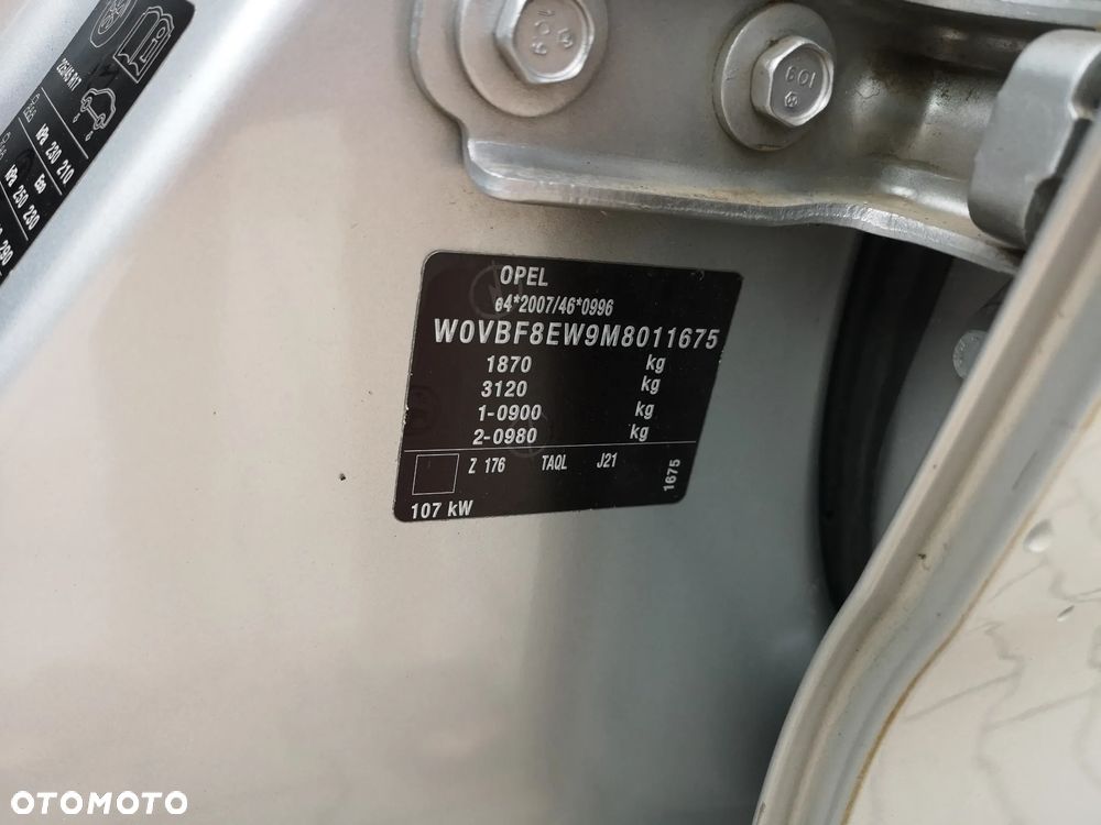 Opel Astra 1.2 T Elegance S&S - 9