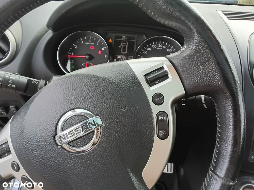 Nissan Qashqai+2 - 23
