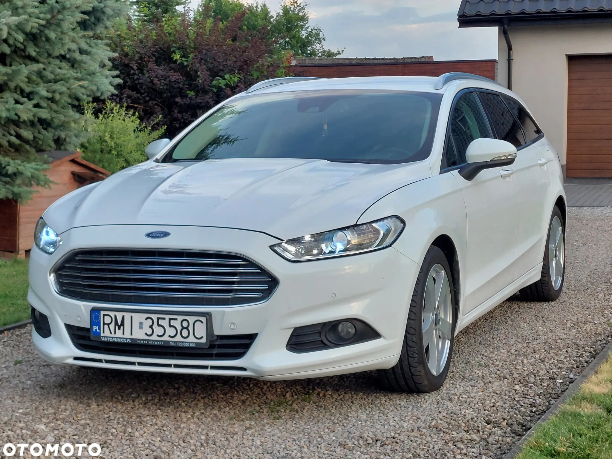 Ford Mondeo 2.0 TDCi Ambiente Plus - 22