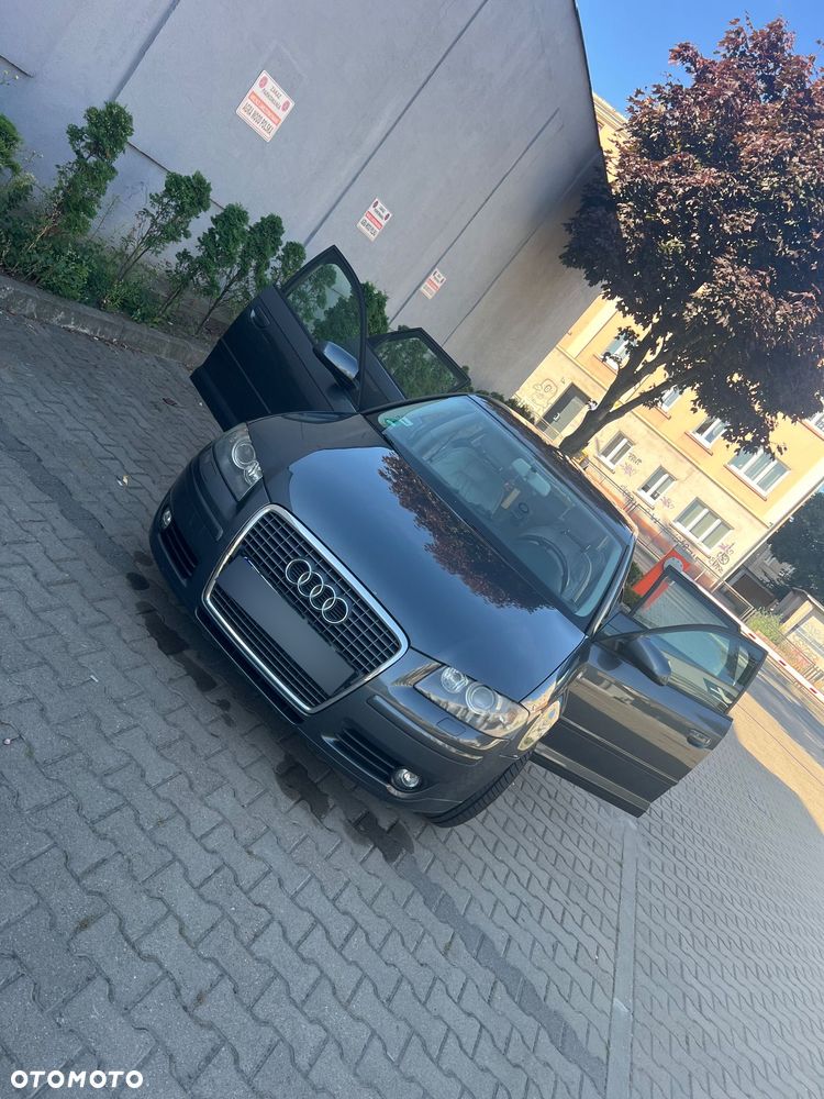 Audi A3 Sportback - 1