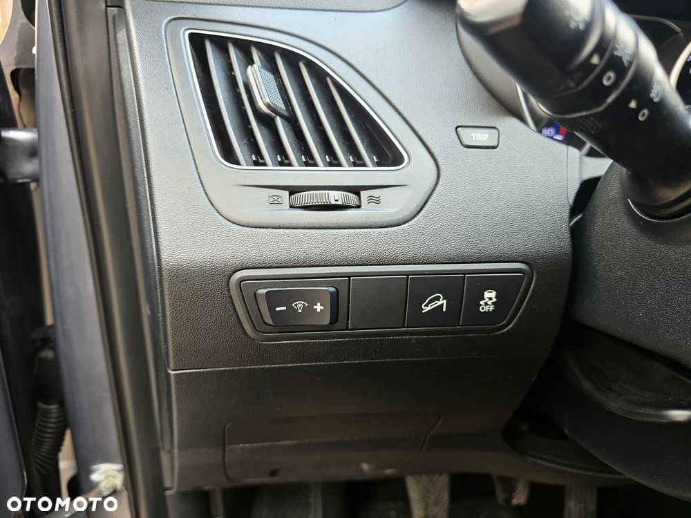 Hyundai ix35 1.6 GDI Premium 2WD - 19