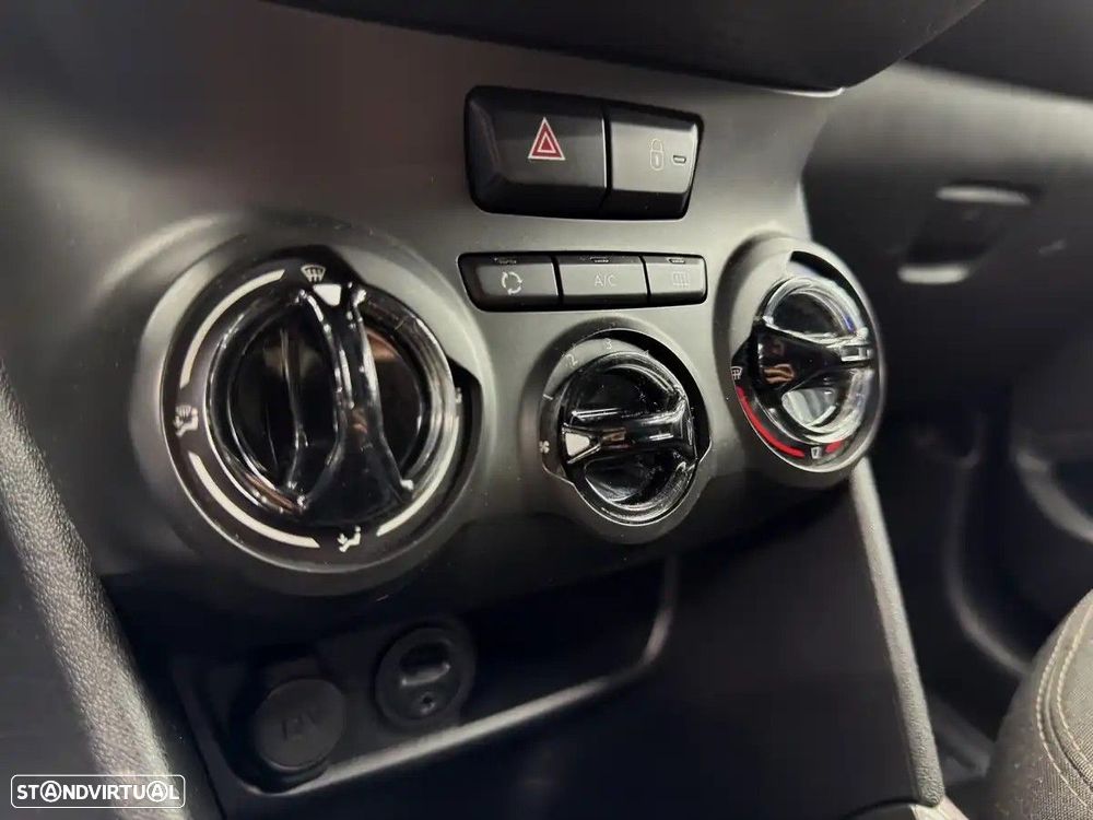 Peugeot 2008 1.6 BlueHDi Style - 11