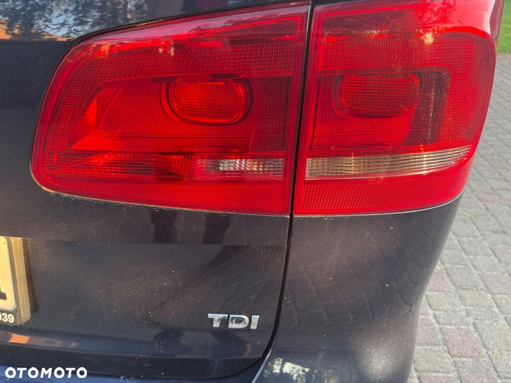 Volkswagen Touran 1.6 TDI DPF BlueMot Comfortline - 33