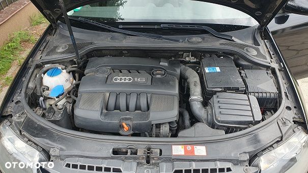 Audi A3 Sportback 1.6 Attraction - 16