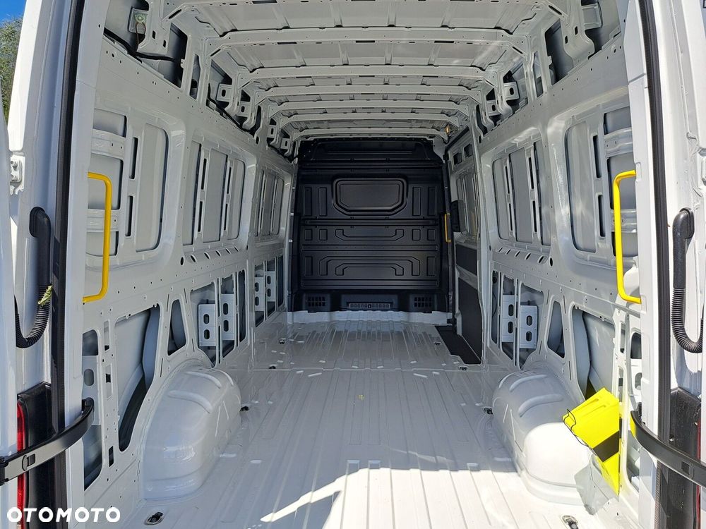 Volkswagen Crafter - 9