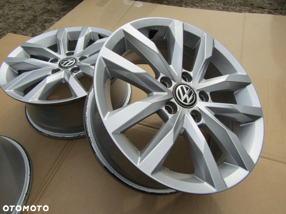 4x Felgi 16 VW T4 Touran Caddy Jetta Golf V VI VII VIII Passat B5 B6 B7 B8 6,5 j 5x112 ET41 / 3Q0601025 - 18