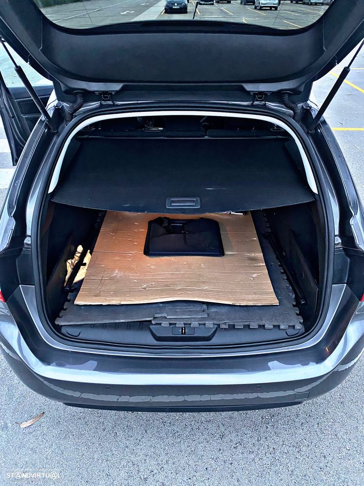 Peugeot 308 SW 1.2 PureTech Style - 11