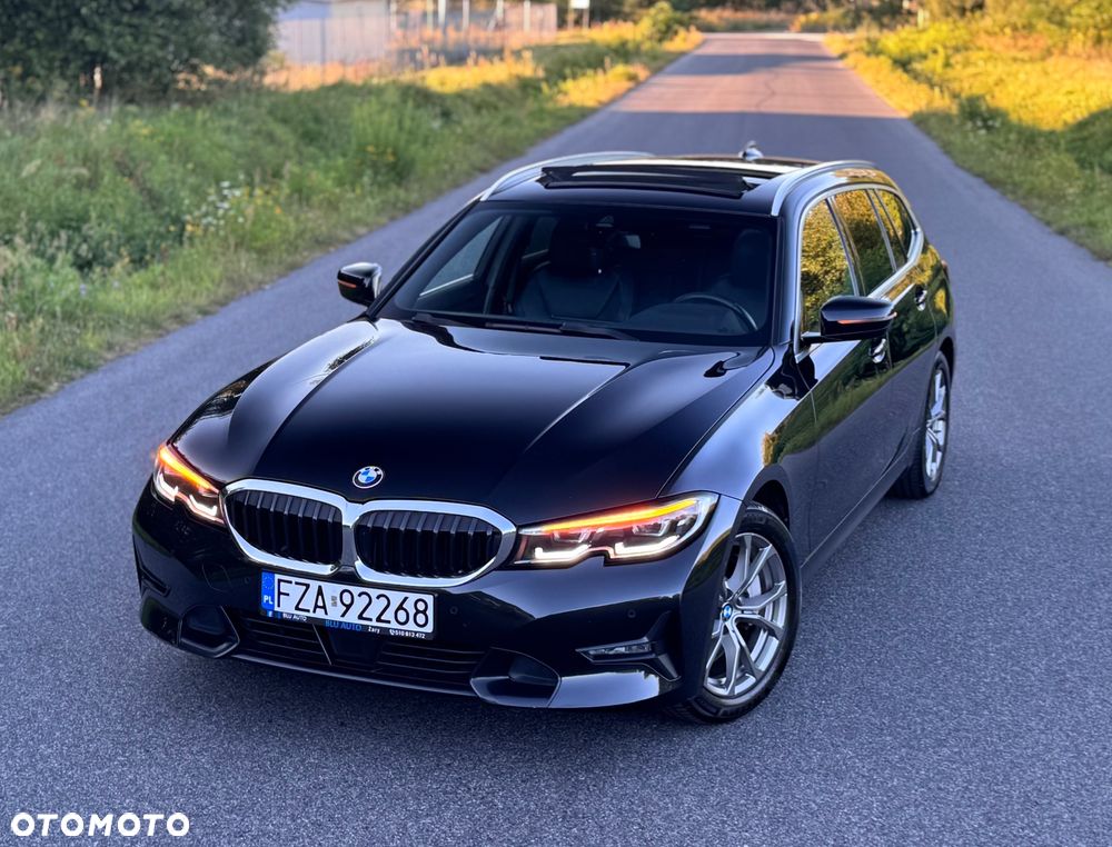 BMW Seria 3 330i Touring Sport Line - 12