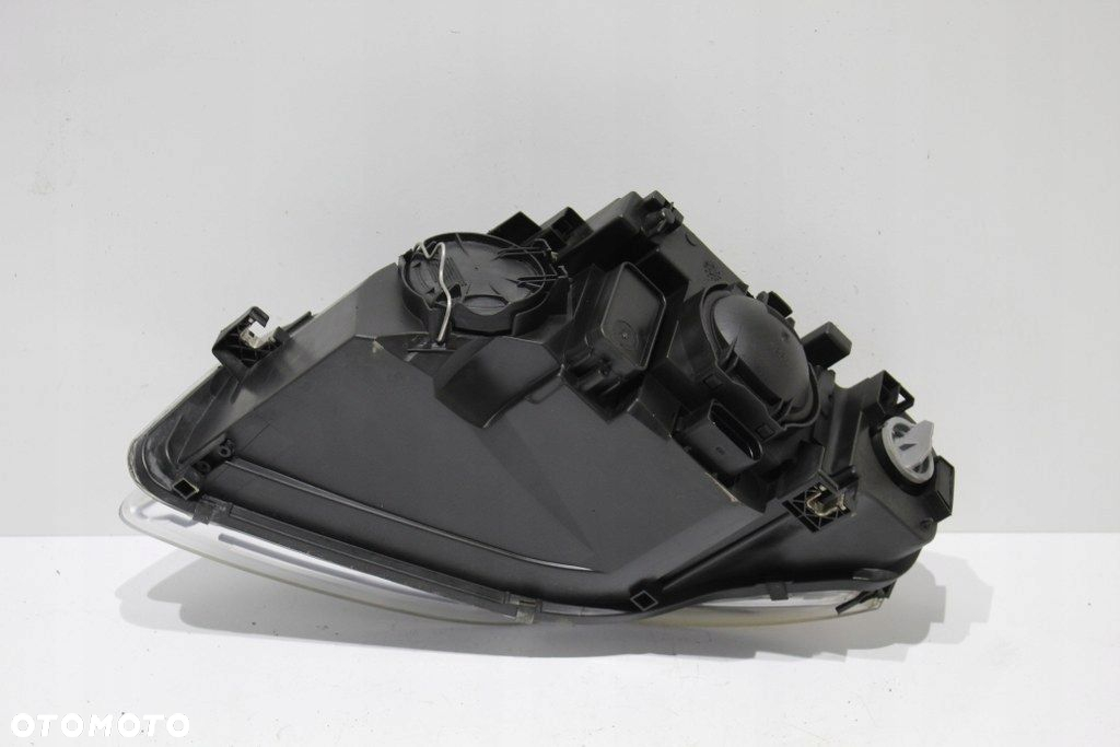Audi A4 B7 8E0 Lampa Przód Przednia Prawa Igła Europa Oryginał - 2