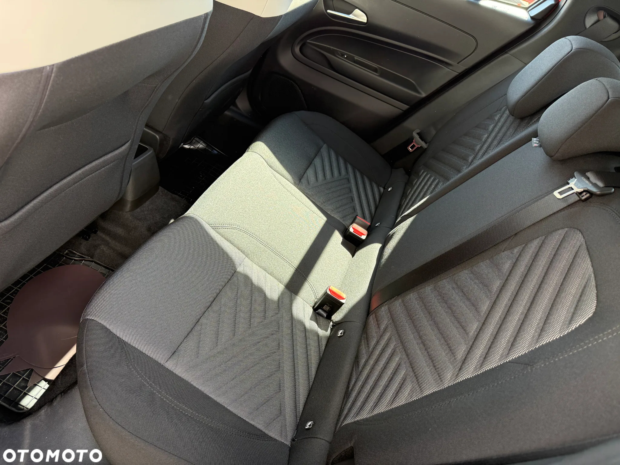 Fiat 600 1.2 Turbo Hybrid eDCT - 10