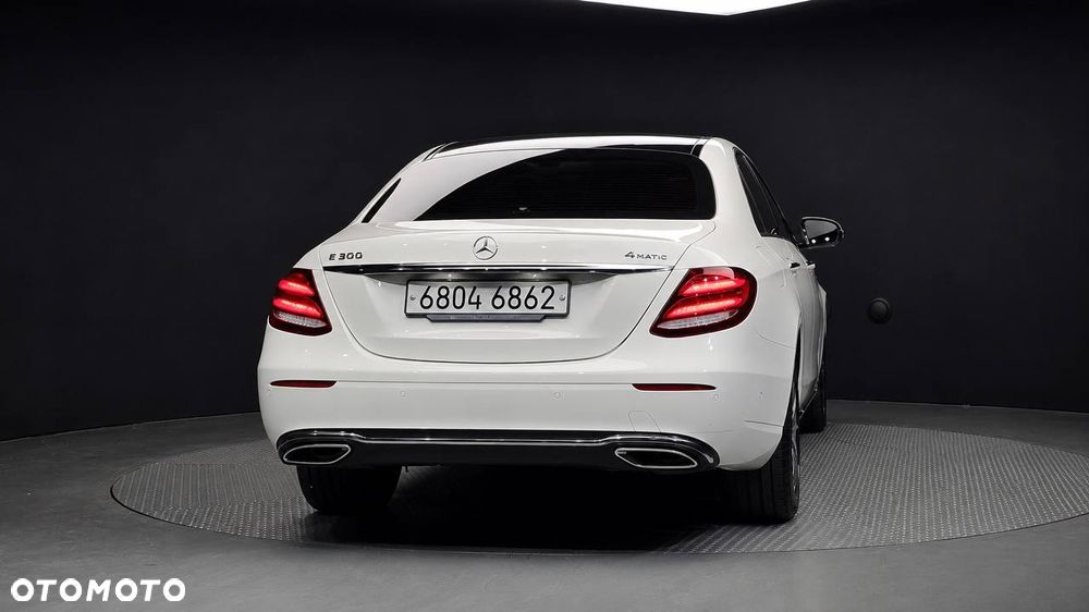 Mercedes-Benz Klasa E 300 9G-TRONIC Avantgarde - 5
