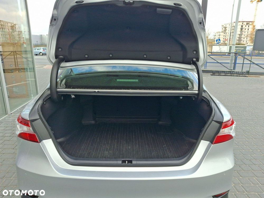 Toyota Camry 2.5 Hybrid Comfort CVT - 13