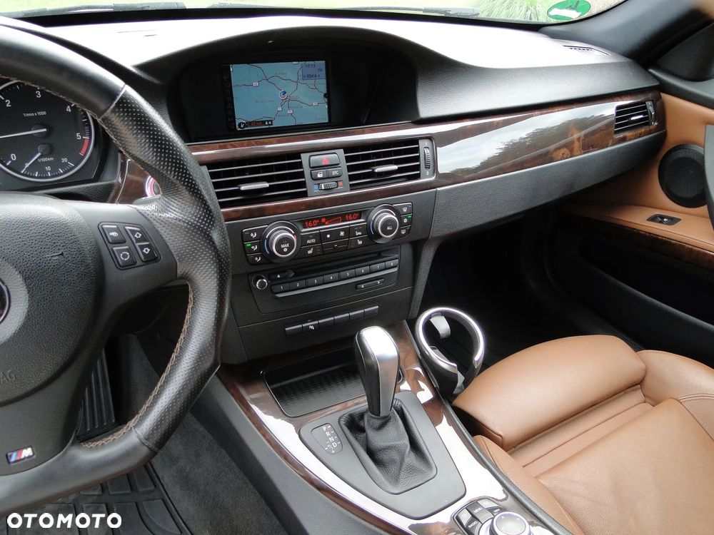 BMW Seria 3 320d Sport-Aut Sport Line - 30