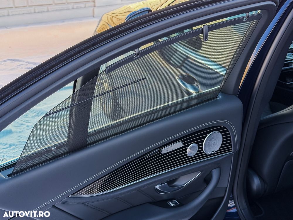 Mercedes-Benz E 53 AMG 4Matic AMG Speedshift 9G-TCT - 31